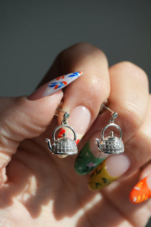 CRYSTAL KETTLES