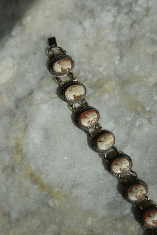 ANTIQUE CAMEOS