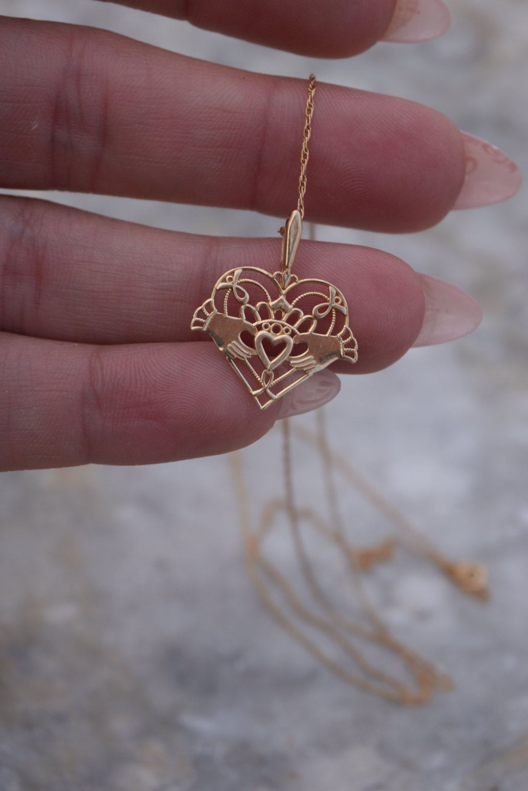 CLAUDAUGH NECKLACE