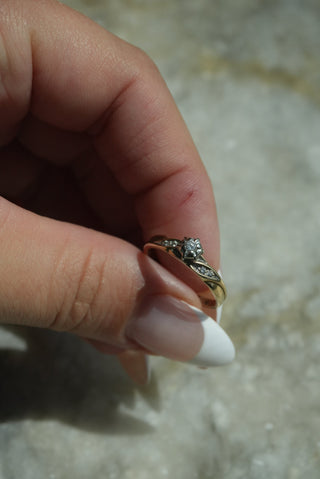 10K DIAMOND RING