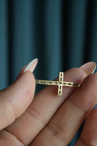 14K GOLD CROSS