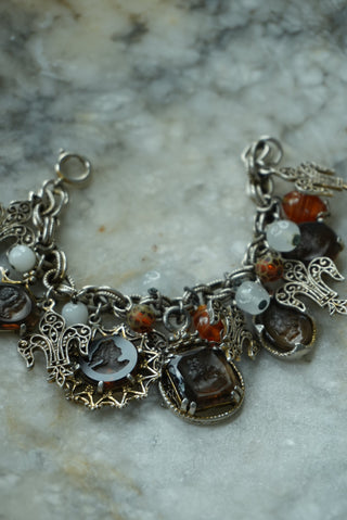 INTAGLIO CHARMER