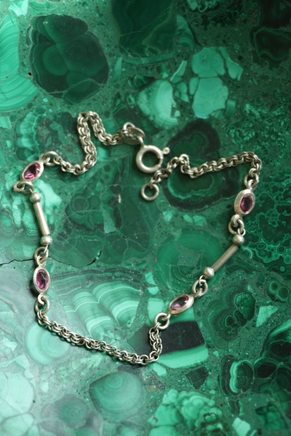 GLASS STATION ANKLET