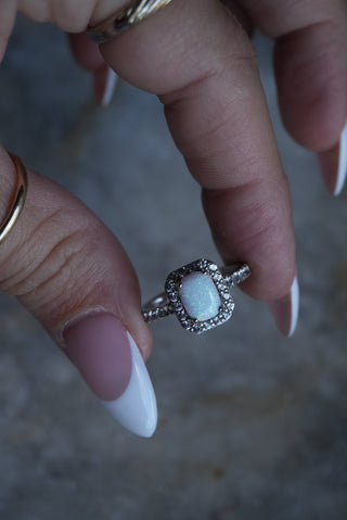 Snow White - Sterling Halo Ring Size 7