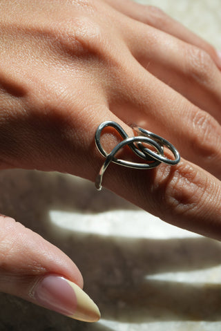ABSTRACT SILVER SZ 10