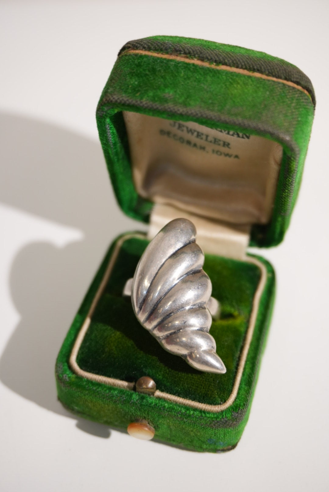 SILVER SEASHELL SZ 9