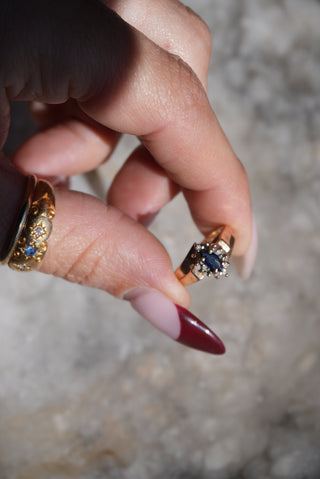 10K BLUE SAPPHIRE & DIAMOND RING