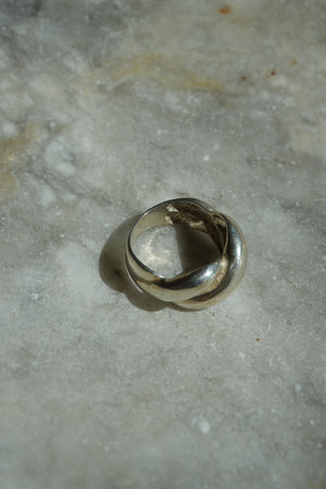 CROISSANT RING SZ 6