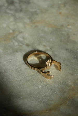 GOLDEN CLAUDAUGH RING