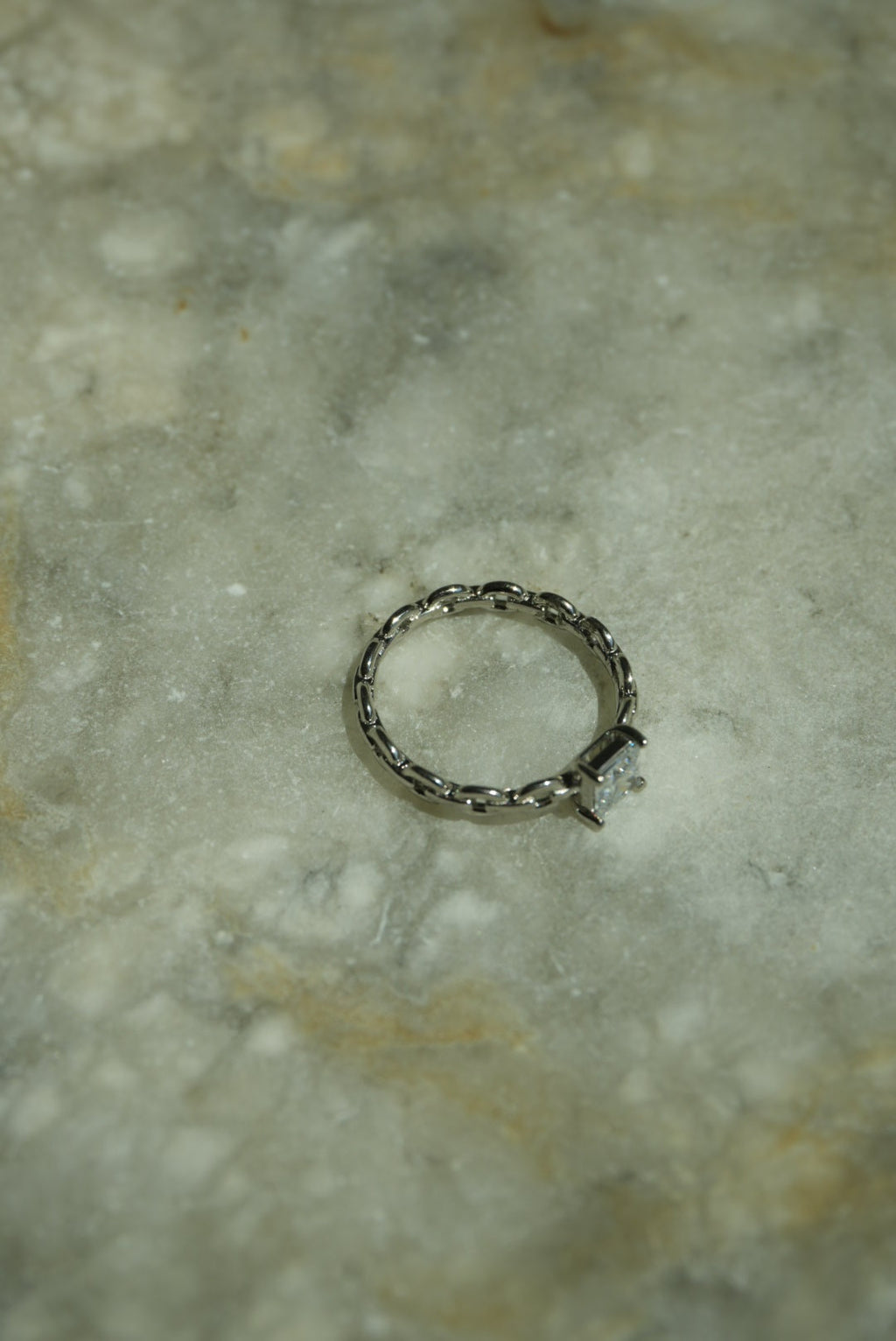 CHAINED DOWN SZ 6.75