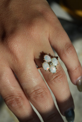 14k OPAL CLOVER RING
