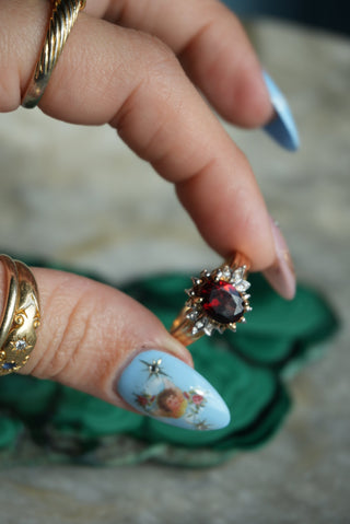 14K GARNET & DIAMOND RING