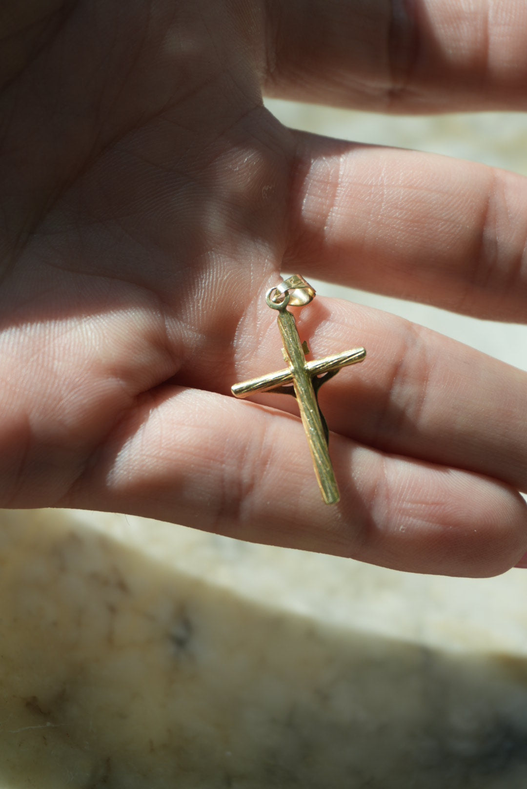 14K GOLD CRUCIFIX CHARM