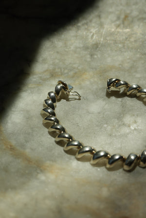 CROISSANT BRACELET