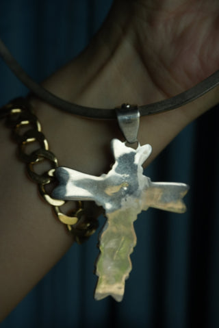 CANYON CROSS