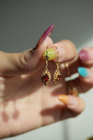 14k GARNET DROP EARRINGS