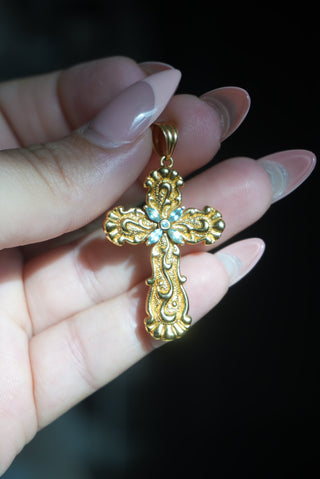 18K AQUAMARINE CROSS