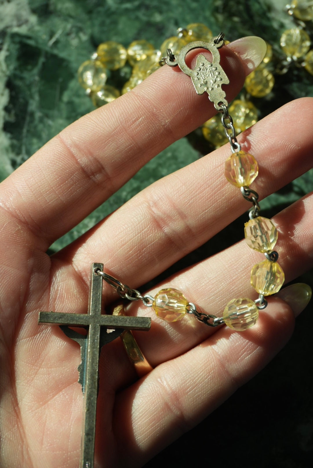 CRYSTAL VINTAGE ROSARY