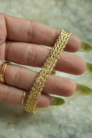 GOLDEN MESH