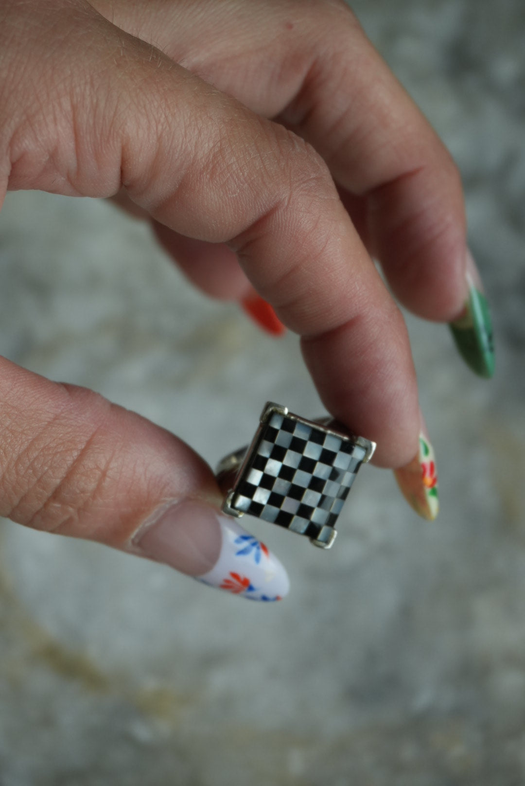 BADAVICI CHECKERED RING SZ 7