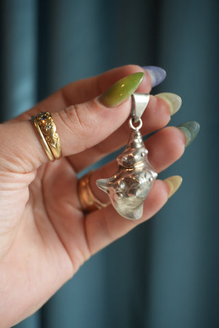 STERLING SILVER CONCH SHELL PENDANT