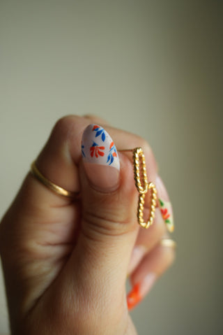 MODERN TWIST