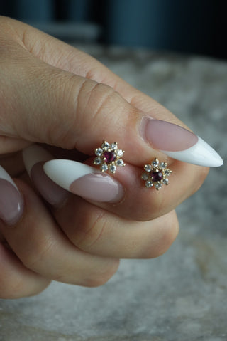 14K FLOWER STUDS