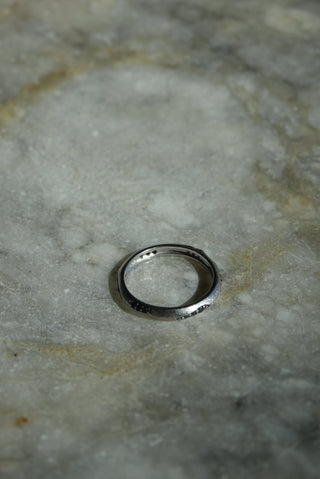 BLACK SPINEL BANDS SZ 9