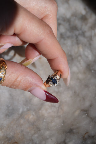 10K BLUE SAPPHIRE & DIAMOND RING