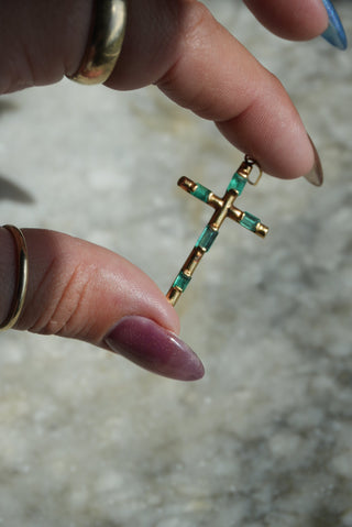 18K EMERALD CROSS PENDANT