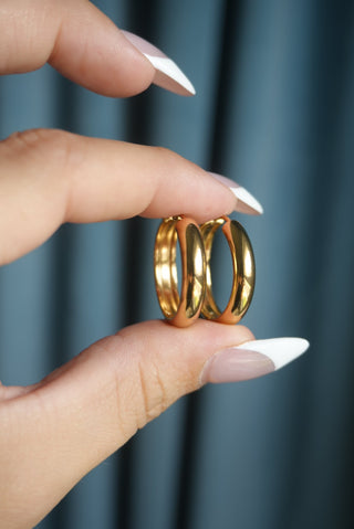 GOLDEN HOOPS