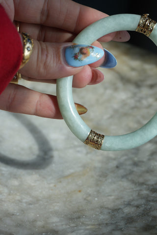 14K JADE BANGLE