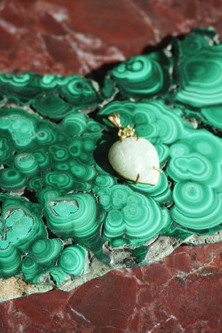 10k JADE LEAF CHARM