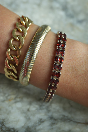 GARNET ROWS