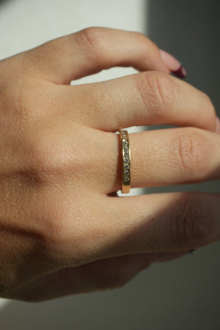 14K DIAMOND BAND