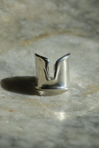 TIFFANY & CO SPLIT BONE RING