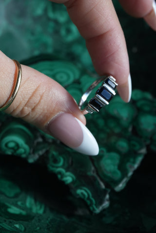 14k White Gold Sapphire Ring