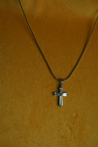 DAINTY CROSS