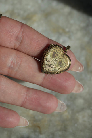 VINTAGE LOCKET