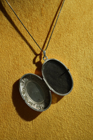 VINTAGE J LOCKET