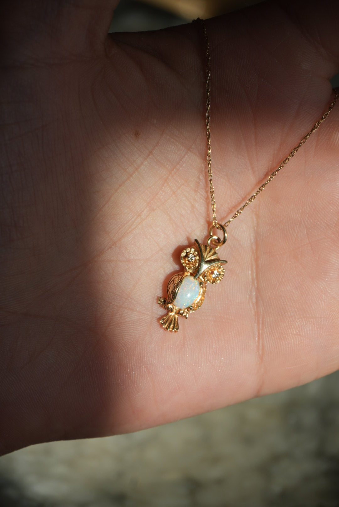 1970s GOLDEN OWL NECKLACE