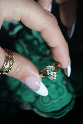 14K EMERALD & DIAMOND RING