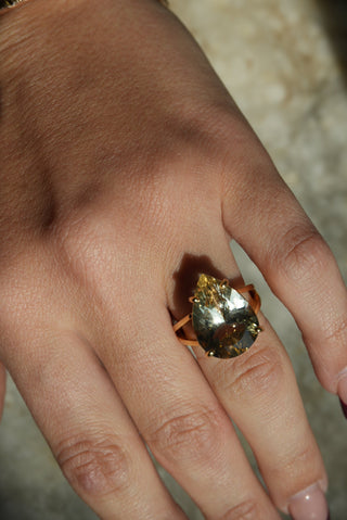 PEAR SHAPED LADY SZ 6