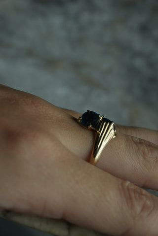 10K BLUE SPINEL RING