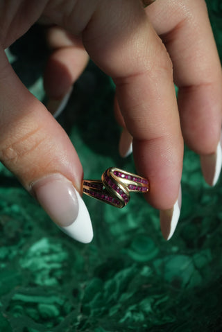 14K RUBY RIBBON RING