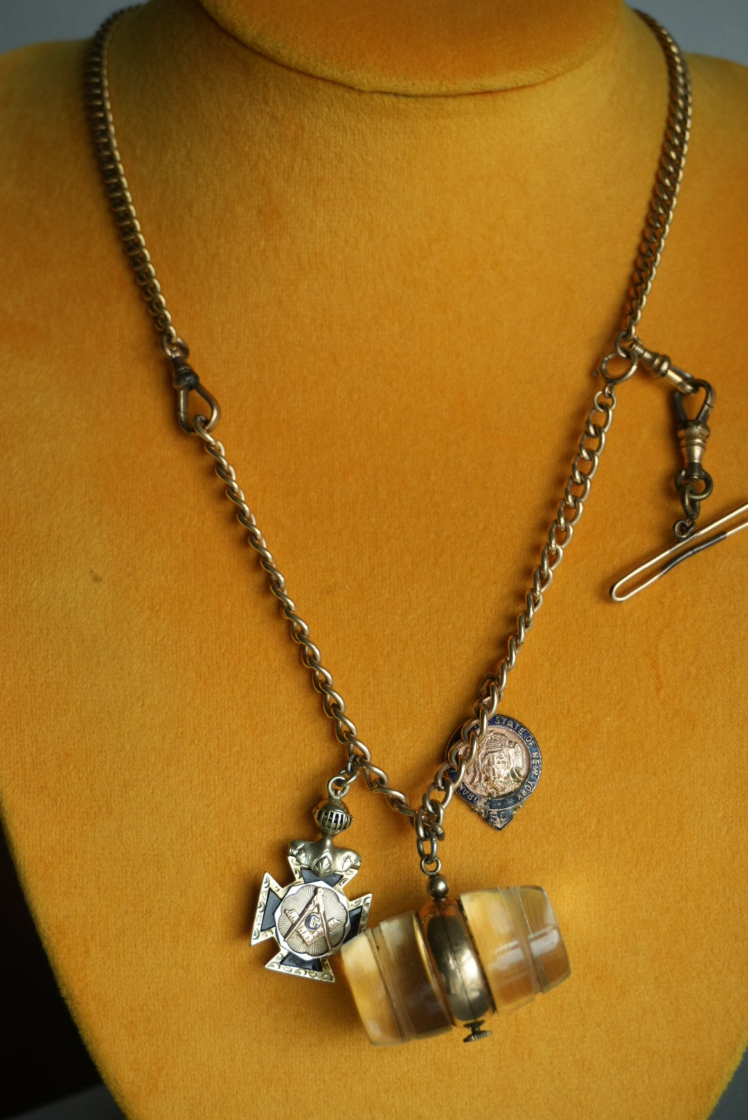 NEW YORKERS WATCH CHAIN