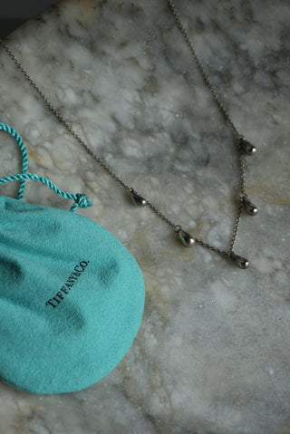 TIFFANY & CO ELSA PARETTI DROP NECKLACE