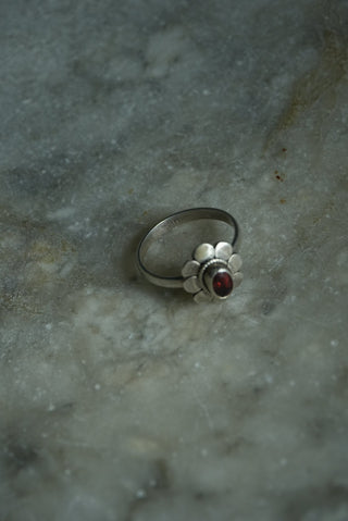 FLOWER POWER - GARNET CABOCHON RING SZ 5