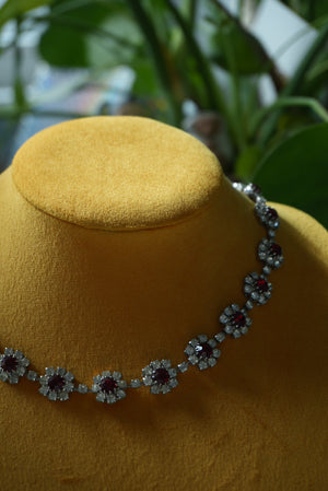 1950s VINTAGE DAISY CHOKER