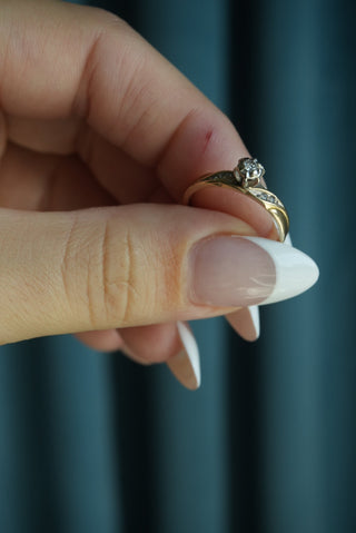 10K DIAMOND RING